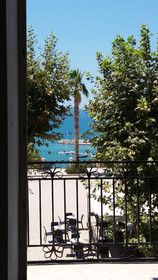 Agora Panoramic Rooms