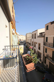 La Lanterna Di Bachi