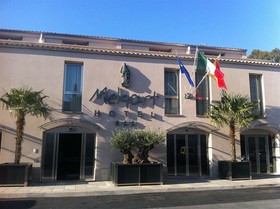Melqart Hotel