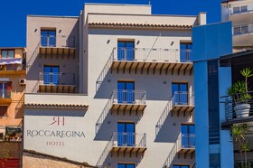Roccaregina Hotel