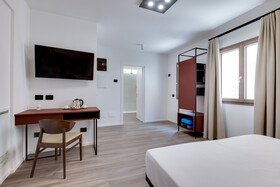 Roccaregina Hotel