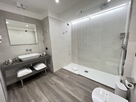 Roccaregina Hotel