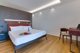 Roccaregina Hotel