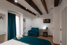 Sofi Center Rooms