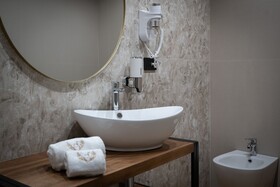 Sofi Center Rooms