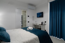 Sofi Center Rooms