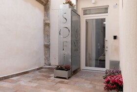 Sofi Center Rooms