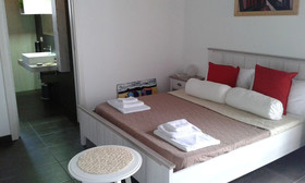 Apollonion Country House