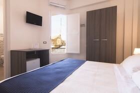 Cavour Rooms
