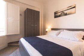 Cavour Rooms