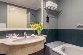 Grand Hotel Villa Politi