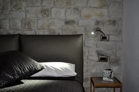 Olivia Rooms Teocrito