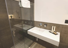 Thalya  Hotel