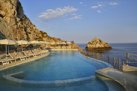 UNAHOTELS Capotaormina
