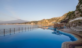 UNAHOTELS Capotaormina