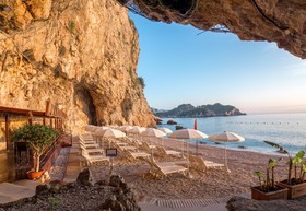 UNAHOTELS Capotaormina