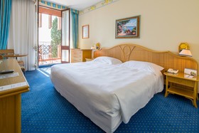 UNAHOTELS Capotaormina