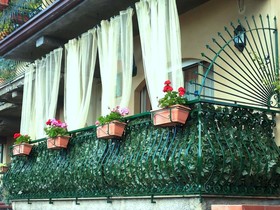B&B Rosangela