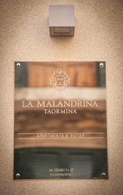 La Maladrina Apartments & Suites