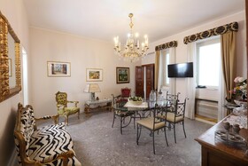 Porta di Mezzo Luxury B&B