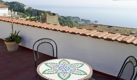 Taormina City Center Apartments