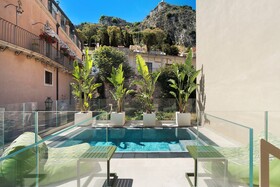 Taormina Infinity Suites