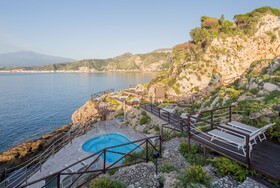 UNAHOTELS Capotaormina
