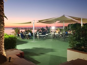 Palm Beach Hotel