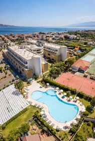 Capo Peloro Resort