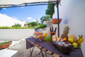 Bed & Breakfast Bianco Sale