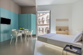 Fiveplace Design Suite & Apartments