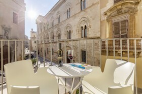 Fiveplace Design Suite & Apartments
