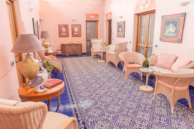 Hotel Eros