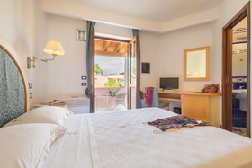 Hotel Eros
