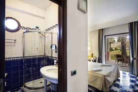Hotel Eros