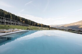 AKI Family Resort Ploze