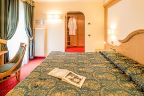 Hotel Serena