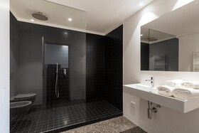 Pepper Lounge & Suite