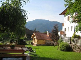 Tollhof