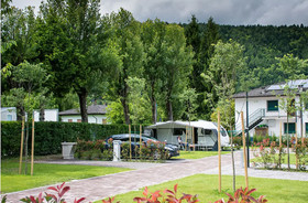 Camping Punta Lago