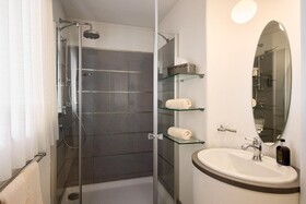 Dolomit Homes & Hotel