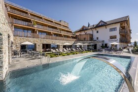 Tratterhof Mountain Sky Hotel