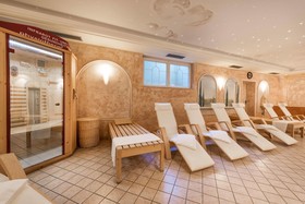 Aktiv & Familienhotel Adlernest