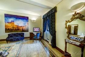 Hotel Portici