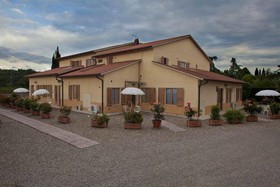 Casa Vacanze  B & B Santa Caterina