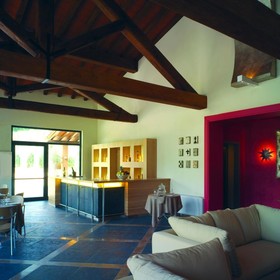 Country Meridiana
