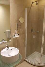 B&B HOTEL First