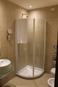 B&B HOTEL First