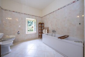 Villa Anna Montebello With Pool