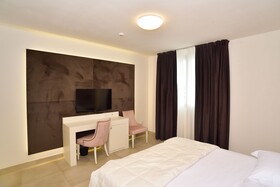 M2 Hotel